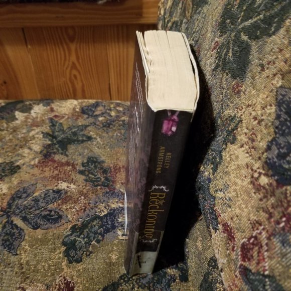 2 YA novels, The Reckoning, The Calling by Kelley Armstrong, paranormal fantasy - Picture 5 of 9